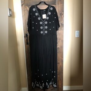 Woven and embroidered jumpsuit by BloomChic